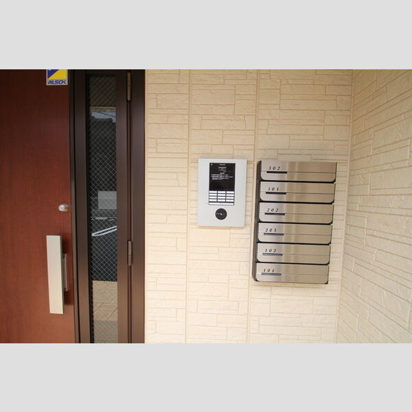 カルデア エントランスはオートロック!