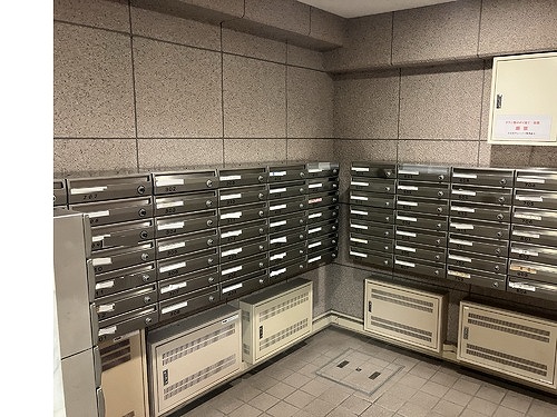 小豆沢サンハイツ7階 集合郵便受け　※2026年3月の写真