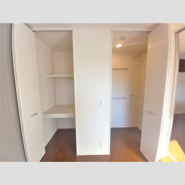 アルカンシェル北越谷106号室 収納