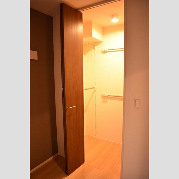 フローラ306号室 収納