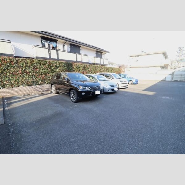 ラ・ポワール　A 駐車場