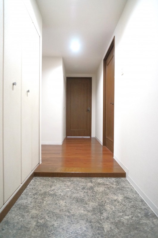 T’s garden横浜反町3階 玄関