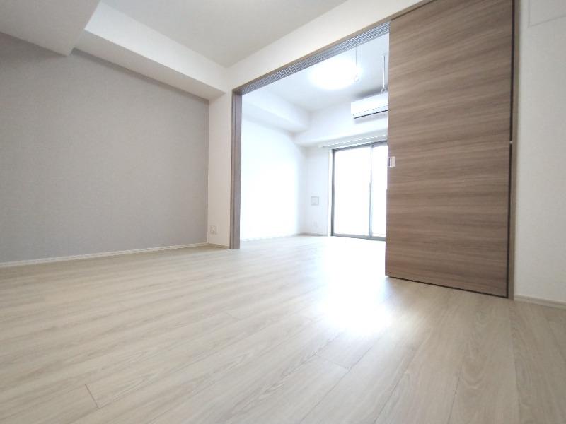 クレイシア秋葉原ラグゼスウィート リビング