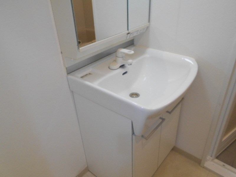 グリフィン横浜・反町公園参番館2階 洗面