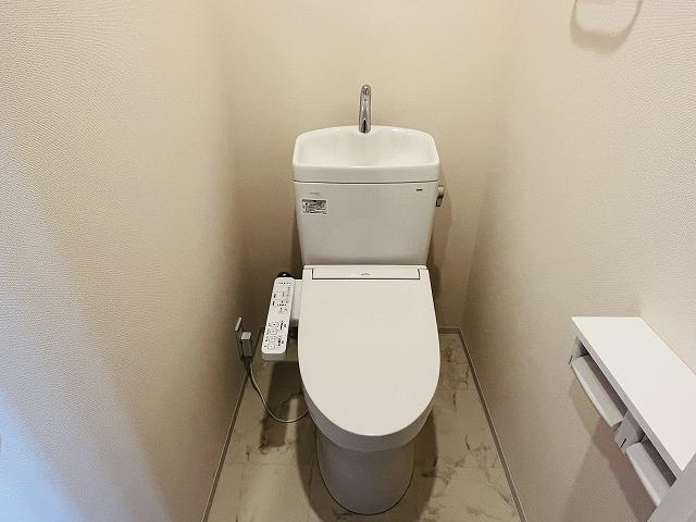 グランディール天神 シャワー付トイレ