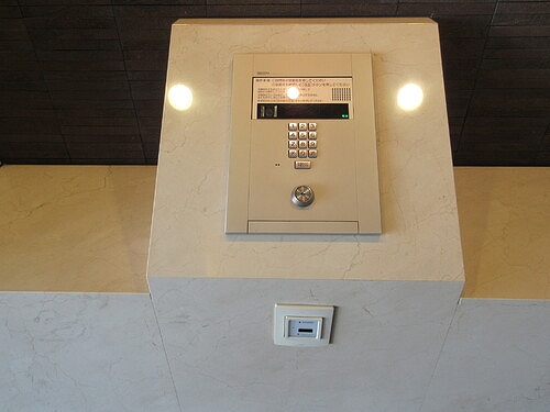 ライオンズ千葉寺ステーションフロントレジデンス1階 オートロック　※2025年3月撮影