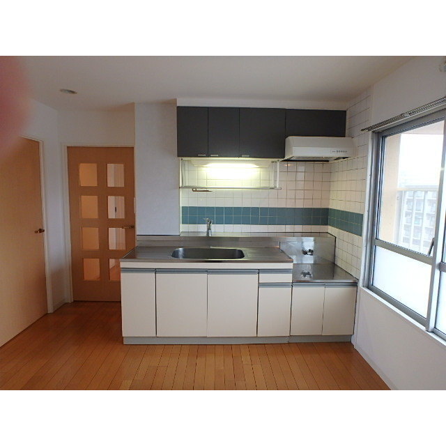 豊ロイヤルマンション401号室 内観