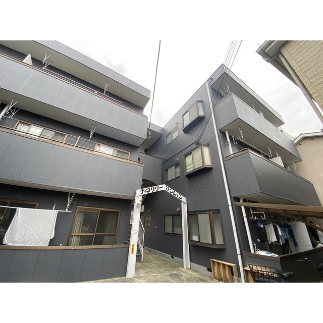 ディネリリーマンション 外観