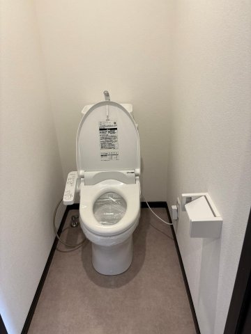 ラ・ファミーユ湖北 E1棟 トイレ