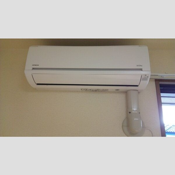 ハイカムール園生　Ⅱ201号室 エアコン