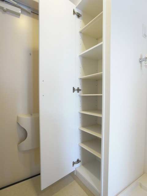 リブリ・永福 玄関