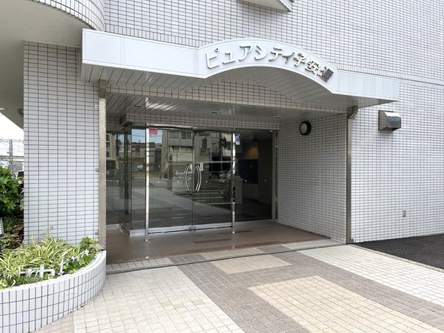 ピュアシティ子安通 エントランス