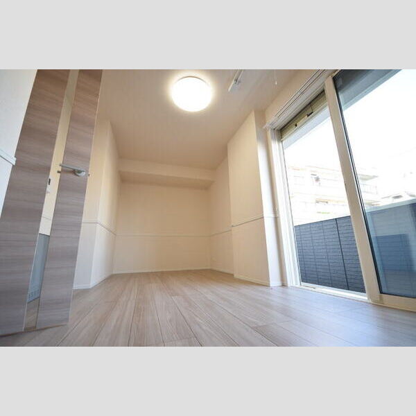 プルメリア103号室 洋室