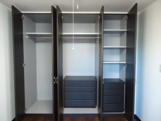 Ｂｌｕｅ－Ｒａｙ　Ｓｅｉｌａｎ クローゼット