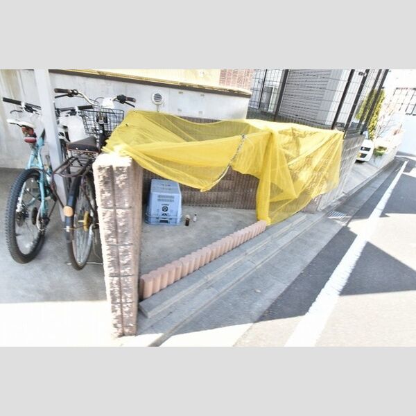 シャルマン ゴミ置き場