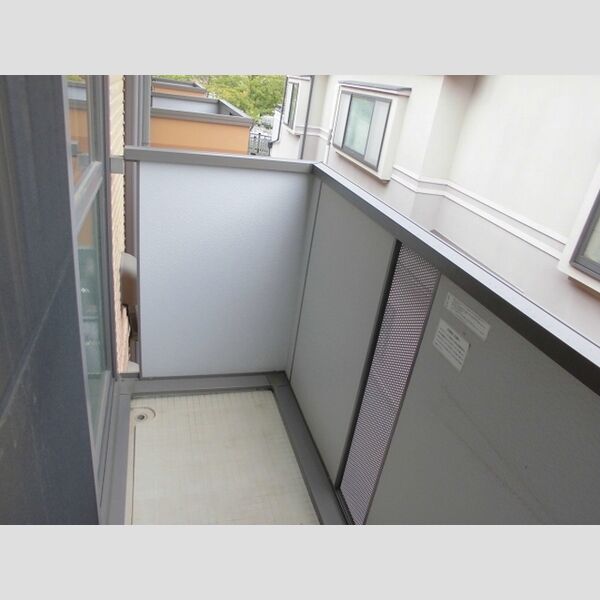 リヴェール司203号室 バルコニー