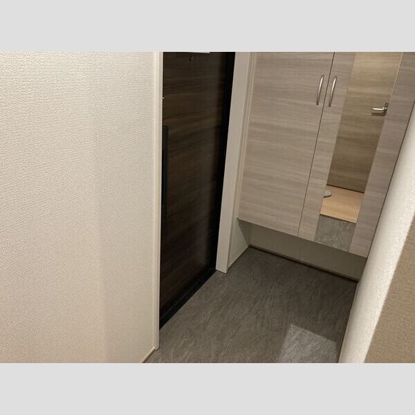 ベラカーサ203号室 玄関