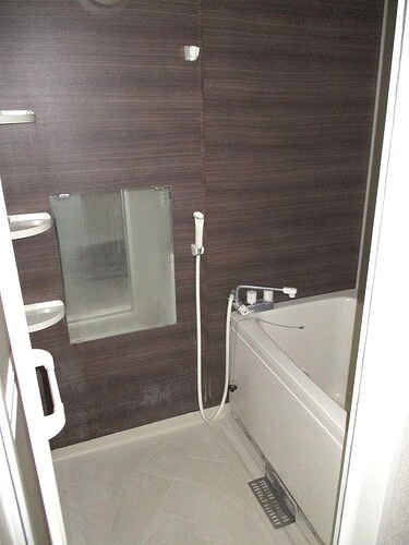 テレパレス日限山1階 浴室　※2019年6月撮影