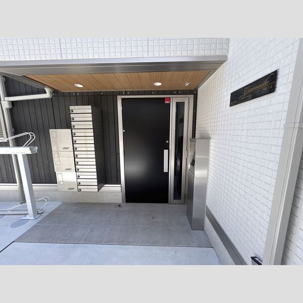 グラナーデ扇Ⅰ　A エントランス