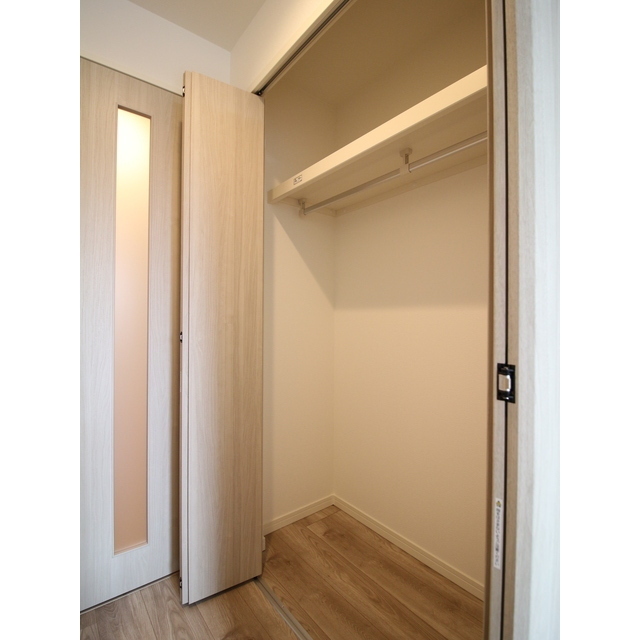 エクセラン旭町 クローゼット