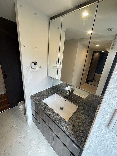 プレシス赤羽 洗面化粧台（内装前）