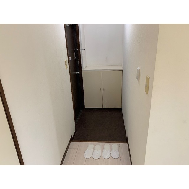 アメニティー木部406号室 玄関