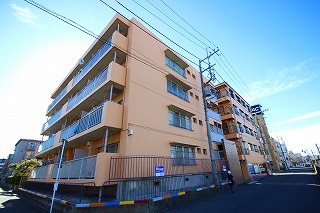 ベアーマンションＡ棟 外観