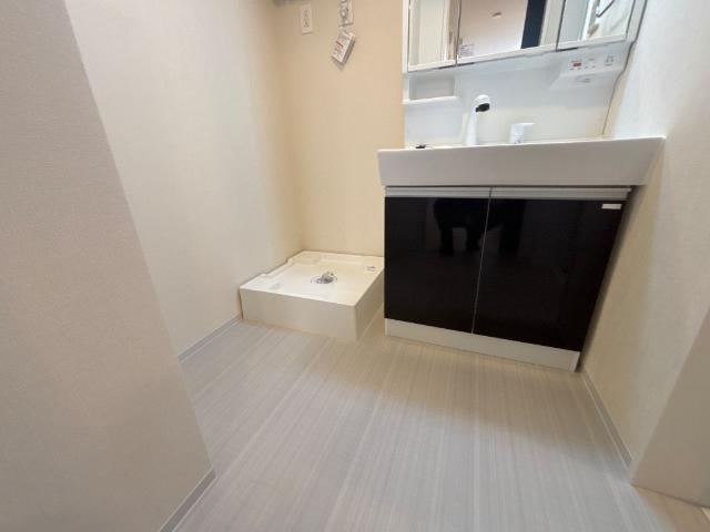 レヴメゾン神山六番館302号室 脱衣所（イメージ）