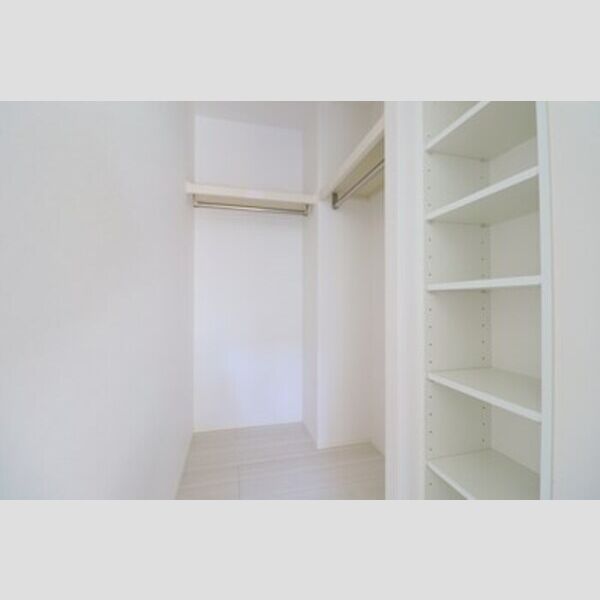 Skye residence元住吉103号室 収納