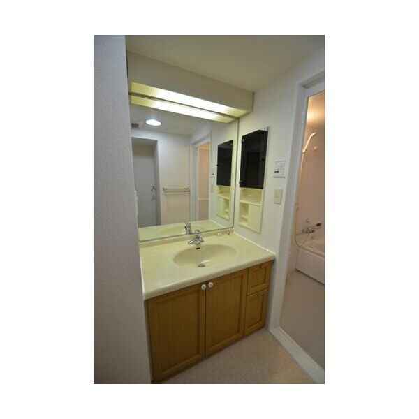 ファミールシティ武蔵関II番館 洗面