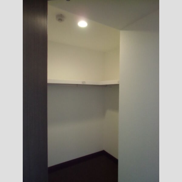 Murray Hill ウォークインクローゼット