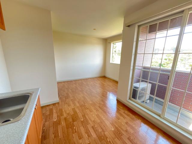 サニーガーデン リビング