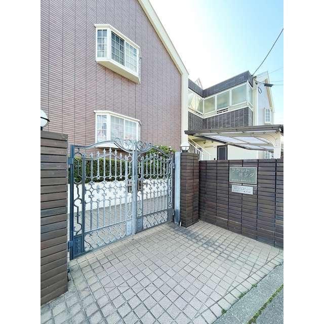 フラットヨシダ2階 エントランス