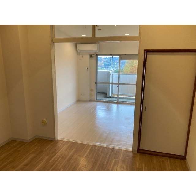 アン・ヴィラージュ 内観