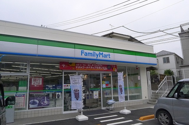 ステージファースト新宿西落合8階 ファミリーマート南長崎５丁目店