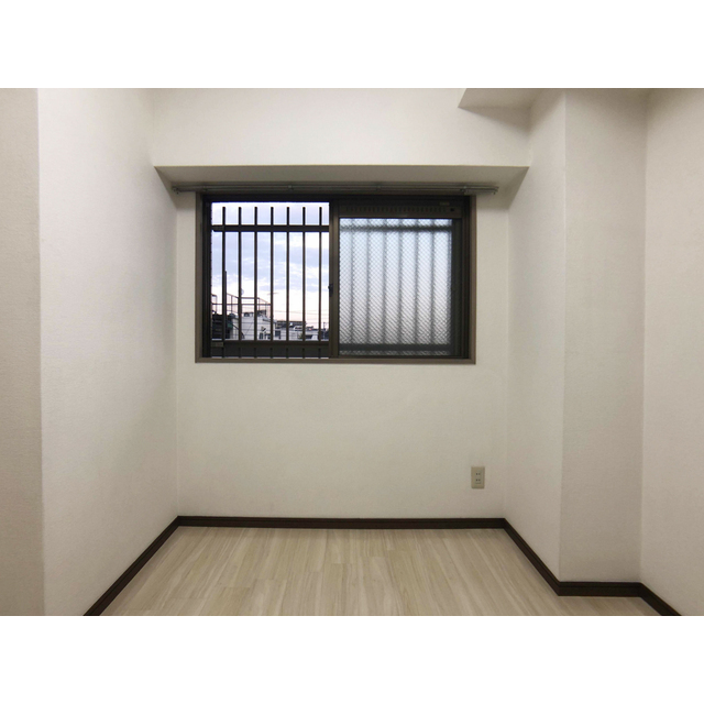 インペリアル本丸402号室 内観