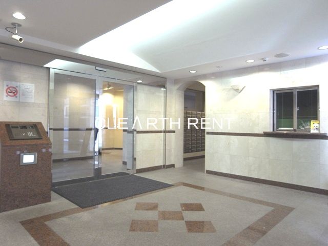 パレステュディオ渋谷ＥＡＳＴ2階 御影石を使った高級感のあるエントランス