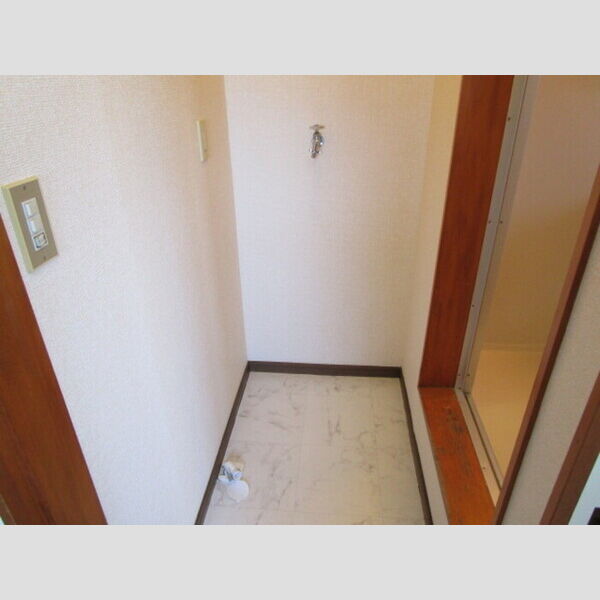 ローズハイツ115号室 室内洗濯機置き場