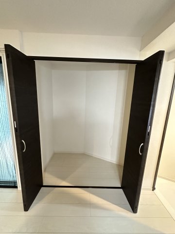 ダイヤモンドテラス生麦A302号室 収納