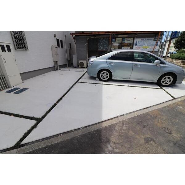 Forest　Maison101号室 駐車場