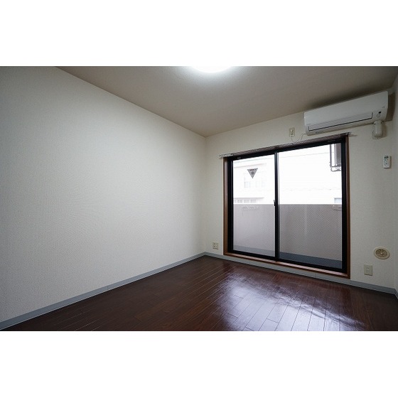 アーバンフォーレスト 洋室