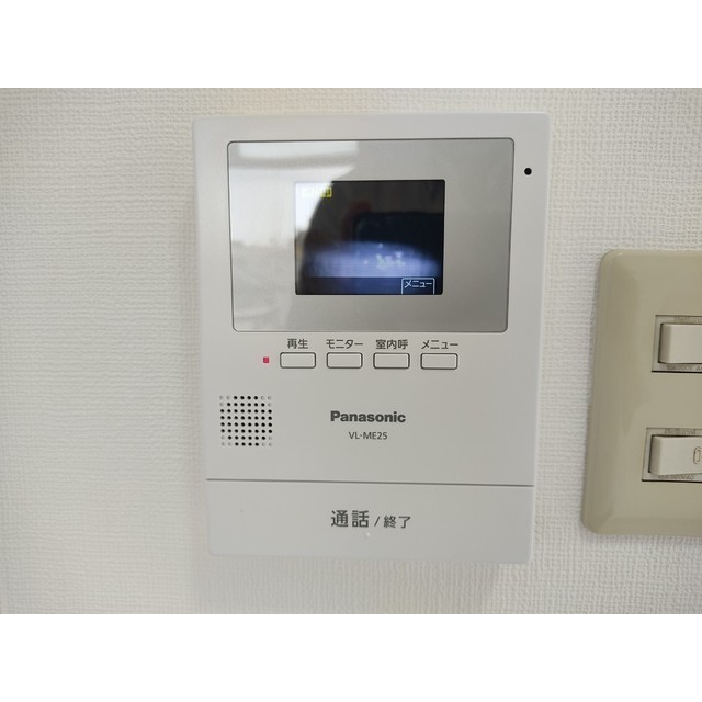 ポルシェ伊勢原Ⅲ201号室 TVモニターフォン