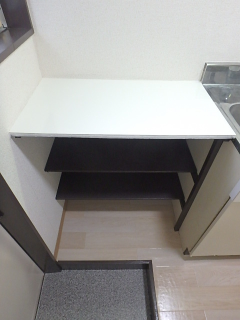 カルタス２１戸田第５ シューズ入れ