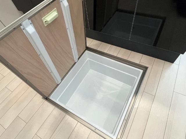 Ｌuminare yuki（ルミナーレ　ユキ） 床下収納