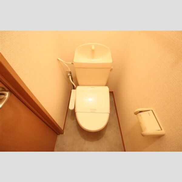 エスポワール101号室 温水洗浄暖房便座