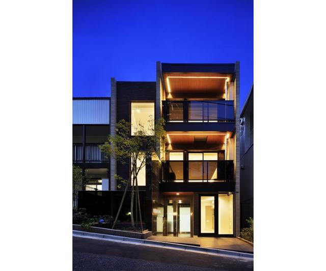 ＢＲＡＶＥ赤坂 外観