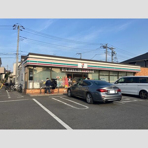 ティアラ新鎌 セブンイレブン新鎌ケ谷3丁目店(367m)