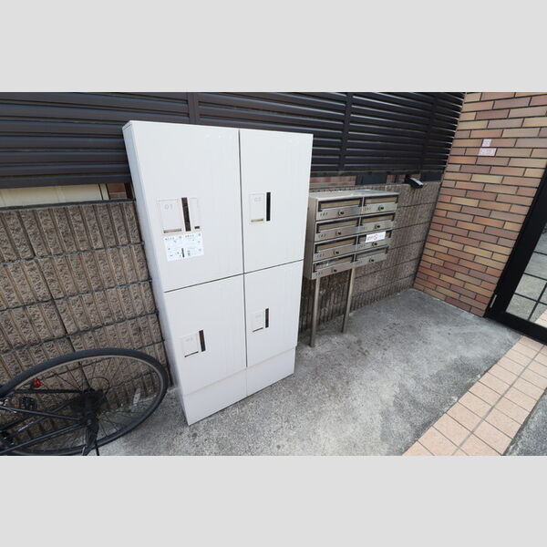 マヤリス 宅配BOX