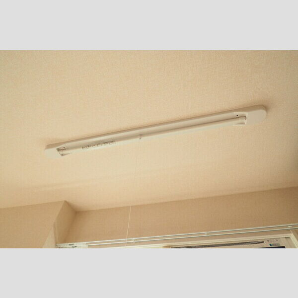 グランフォレストⅢ105号室 室内物干し