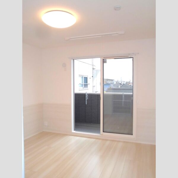 サルターレ303号室 洋室